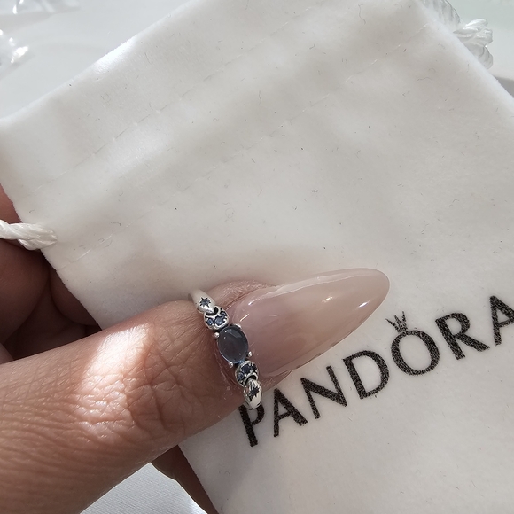 Ring - Picture 4 of 5